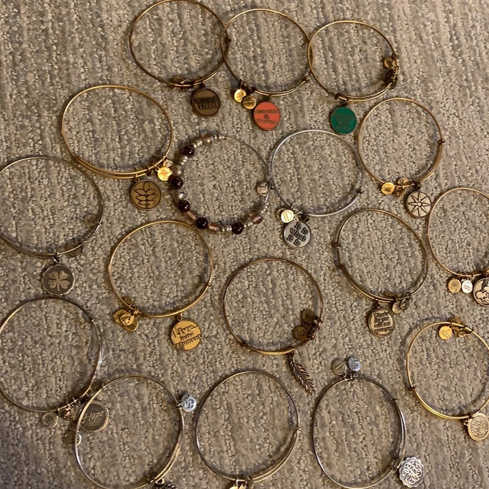 Lot of 18 Alex and Ani bangles